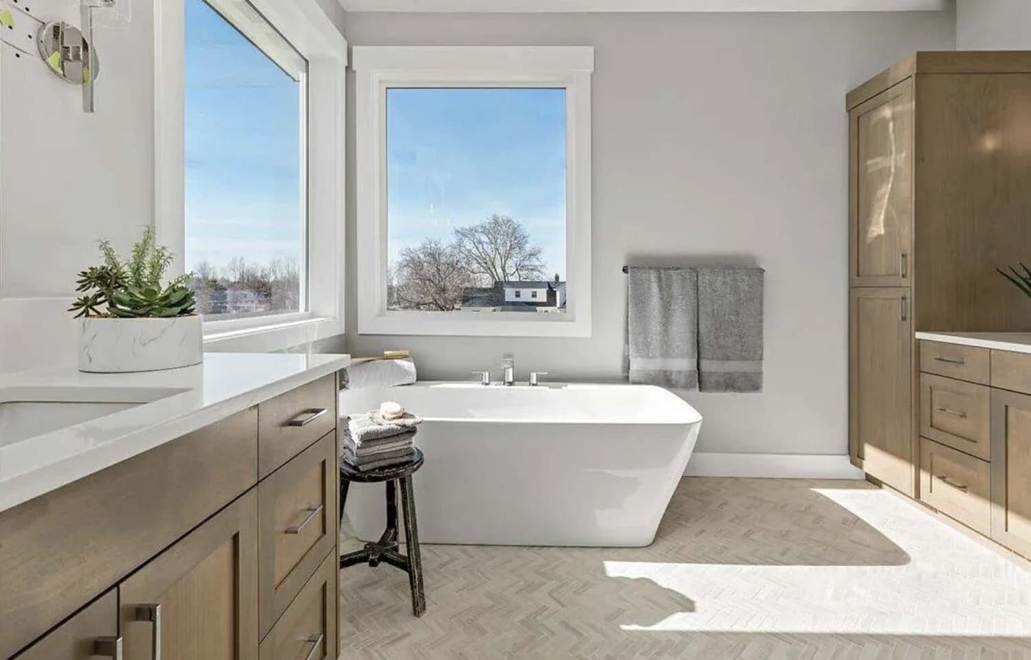 Oakmont custom home builders Boise Yount Way master bath