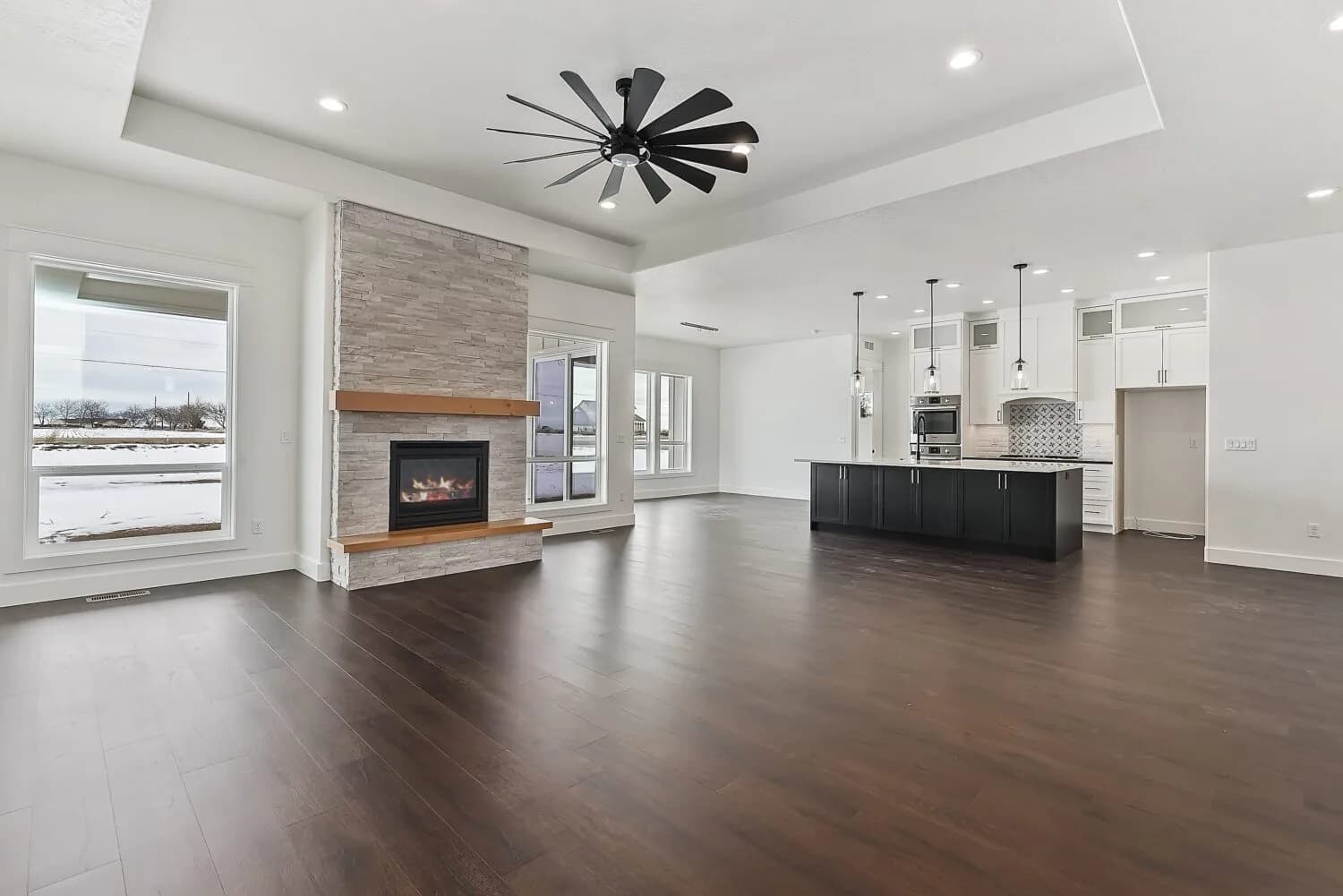 Oakmont custom home builders Boise great room seating