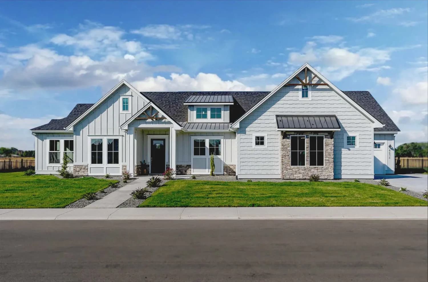 Oakmont custom home builders Boise custom home exterior