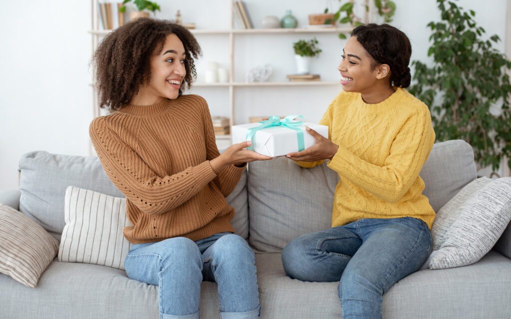 10 Best Gifts for First-Time Homeowners and New Home Buyers