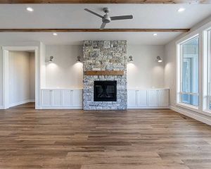 6334 Chateau Ct Living